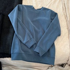 Lululemon crewneck